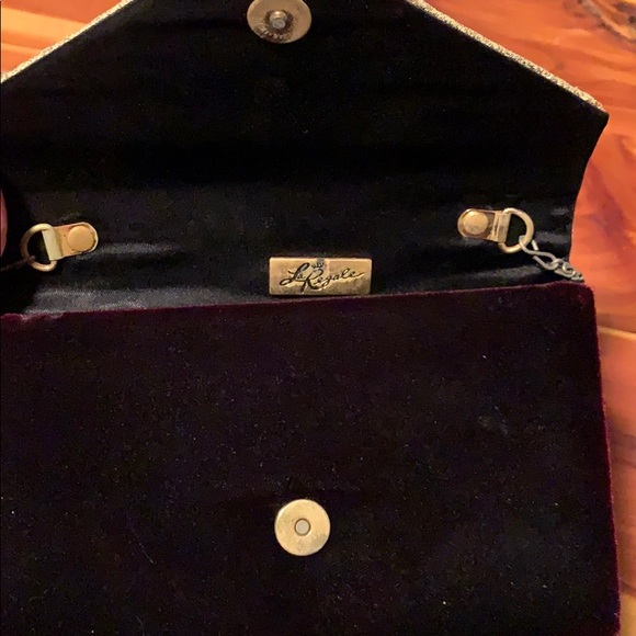 Black velvet clutch - Picture 2 of 2
